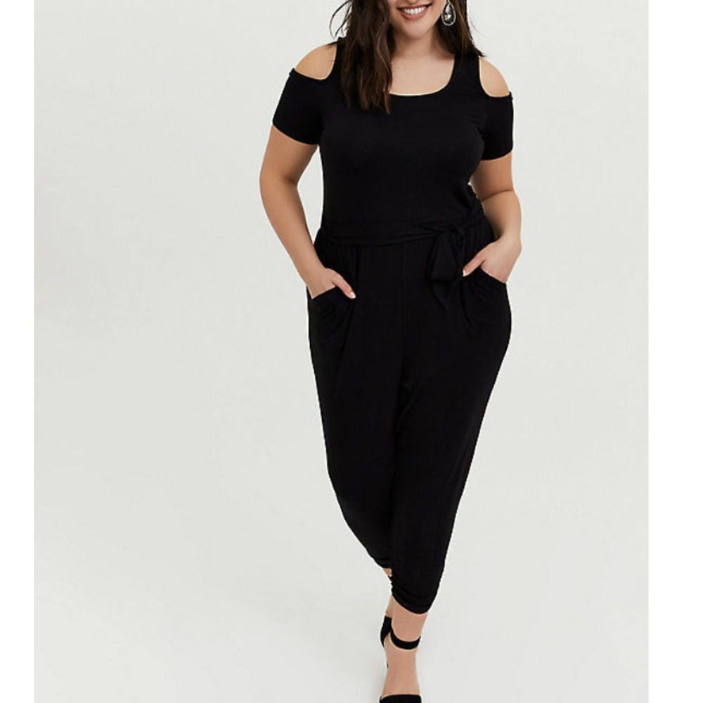 NWT Torrid size 2 black jumpsuit
